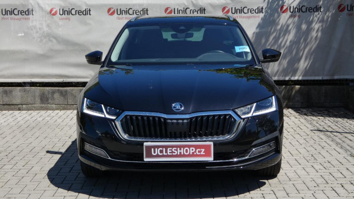 Škoda Octavia Combi 1,5 TSI DSG Style na operativní leasing