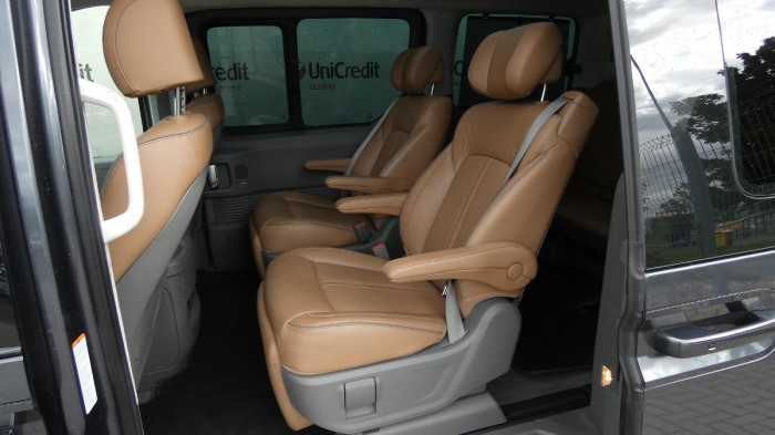Hyundai Staria 2.2 CRDi Luxury 4x4 Auto na operativní leasing