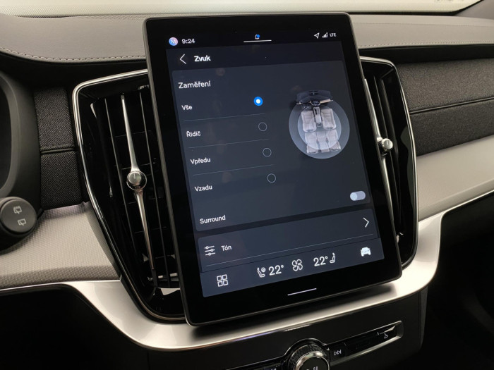 Volvo XC90 B5 AWD BLACK EDITION PLUS 7 na operativní leasing