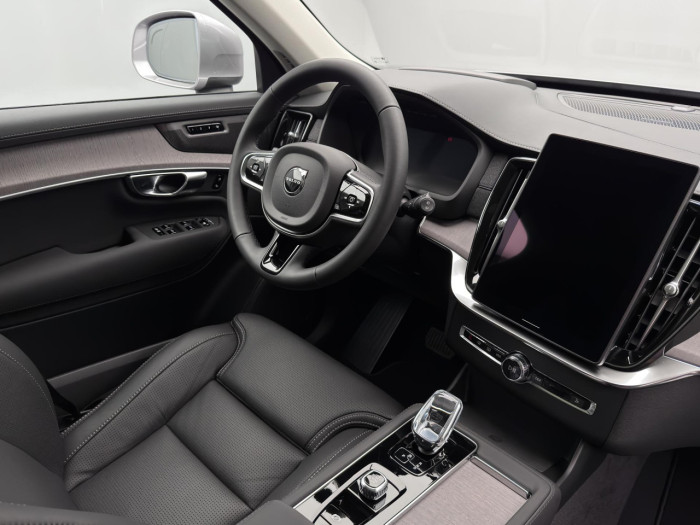 Volvo XC90 T8 AWD Plug-in BRIGHT PLUS 7m na operativní leasing