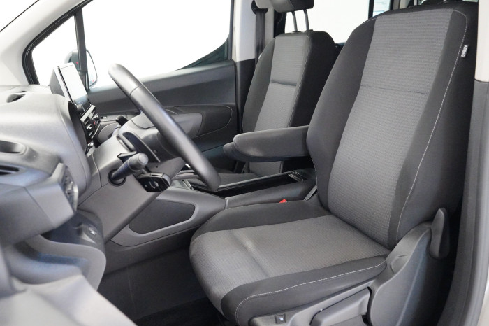 Toyota Proace City Verso 1.2T 96 kW Family L1 na operativní leasing