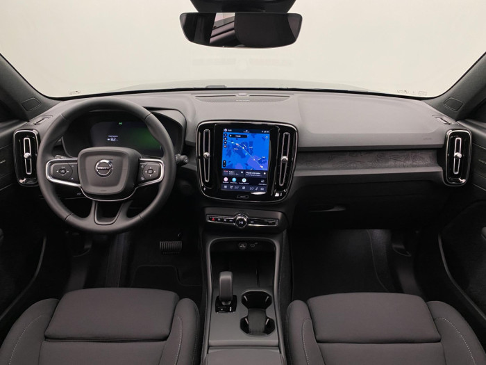 Volvo EX40 SINGLE MOTOR EXTENDED PLUS na operativní leasing