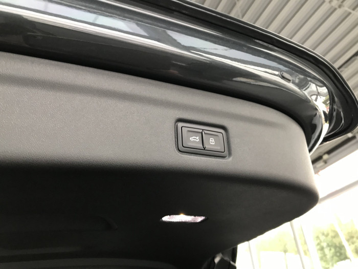 Audi Q6 SUV e-tron quattro 100kWh  / 315kW na operativní leasing