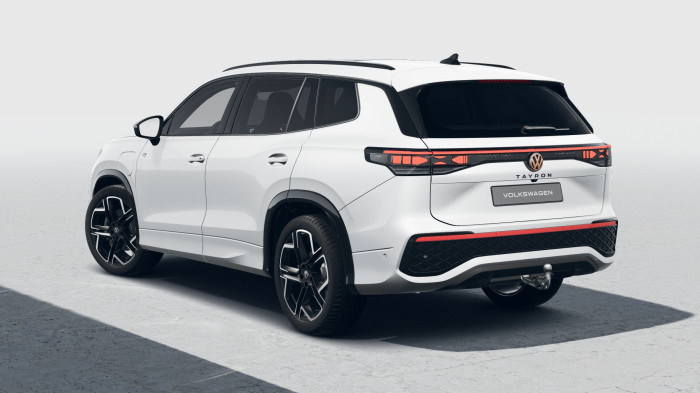 Volkswagen Tayron R-Line People 200 kW eHybrid na operativní leasing