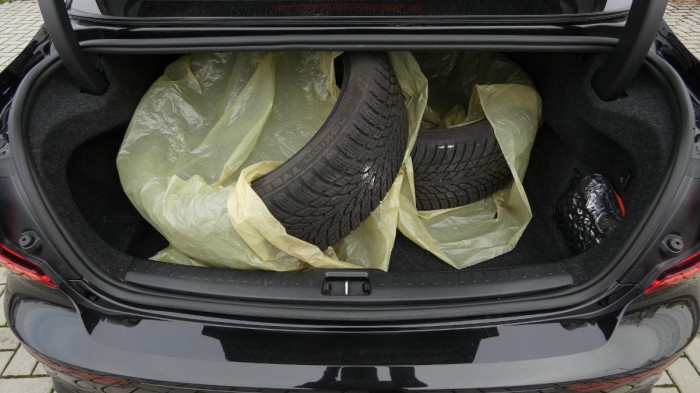 Volvo S60 B5 AWD Ultimate Dark na operativní leasing