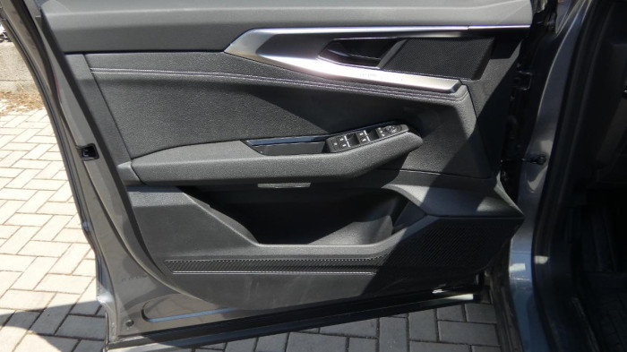 Renault Austral 1.3 MHEV 160 Techno na operativní leasing