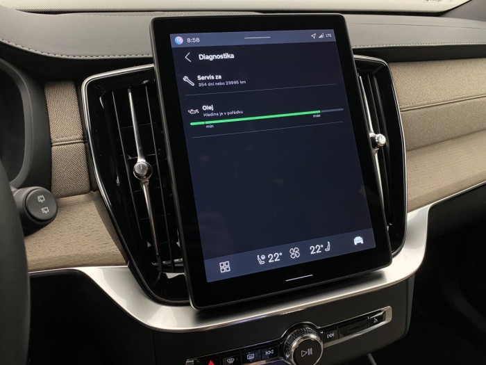 Volvo XC90 T8 AWD RECHARGE BRIGHT PLUS 7m na operativní leasing