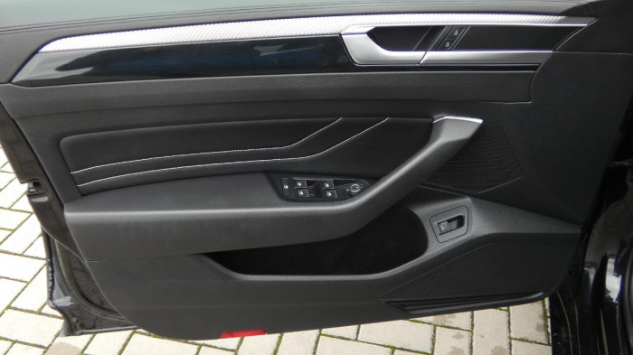 Volkswagen Arteon 2.0 TDI 147kW DSG R-line na operativní leasing