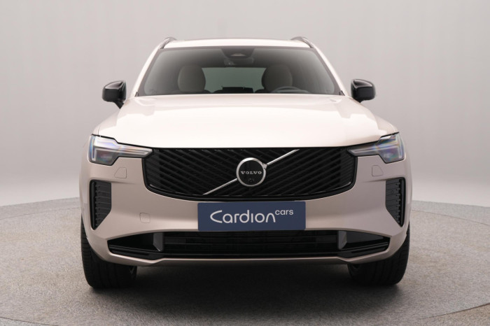 Volvo XC90 T8 AWD Plug-in ULTRA DARK 7m na operativní leasing