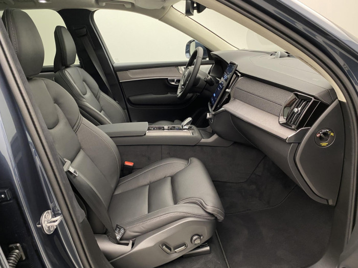 Volvo XC90 T8 AWD RECHARGE BRIGHT ULTRA na operativní leasing