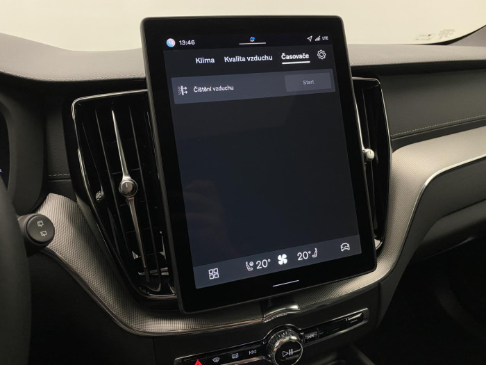 Volvo XC60 B5 AWD AUT ULTRA BLACK EDITION 2.0 Edition na operativní leasing