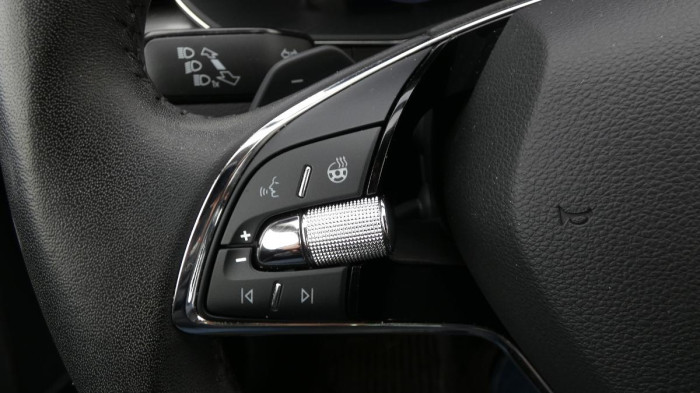 Škoda Superb 2,0 TDI DSG Style na operativní leasing