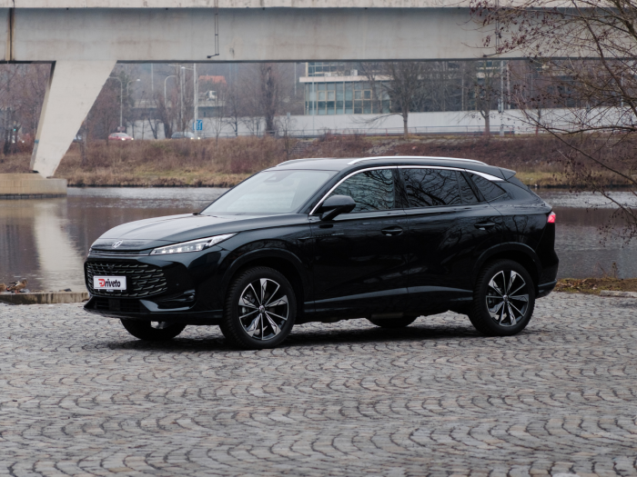 MG HS Exclusive 1.5 TGI 125 kW Benzín Automatická převodovka na operativní leasing