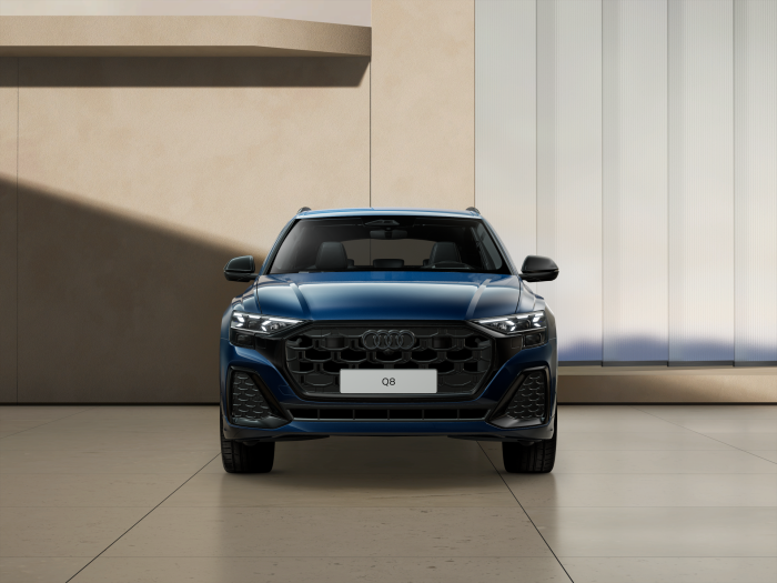 Audi Q8 SUV TDI quattro 210 kW na operativní leasing