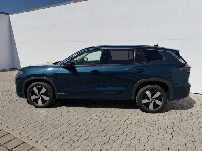 Volkswagen Tayron People PHEV 19,7kWh 1,5TSI / 110kW na operativní leasing