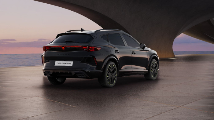 Cupra Formentor VZ 2.0 TSI 333k DSG 4WD na operativní leasing