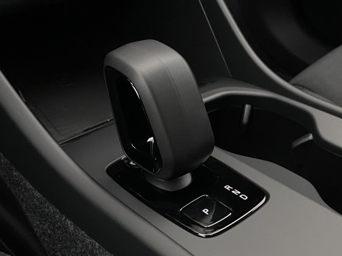 Volvo EX40 SINGLE MOTOR EXTENDED PLUS na operativní leasing