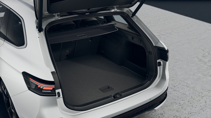 Volkswagen Passat R-Line 2,0 TDI 110 kW na operativní leasing