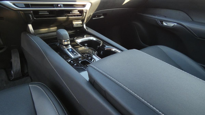 Lexus RX 350h 2.5 HEV 4x4 E-Four e-CVT Comfo na operativní leasing