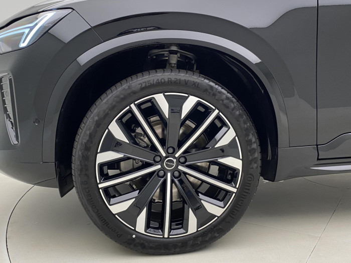 Volvo XC90 B5 AWD AUT DARK PLUS 7míst na operativní leasing