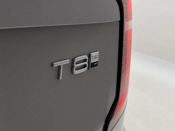 Volvo XC90 T8 AWD RECHARGE BRIGHT PLUS 7m na operativní leasing