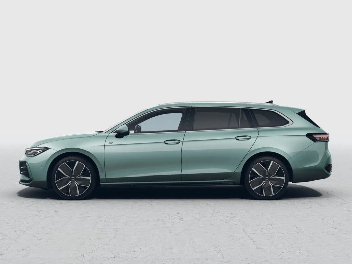 Volkswagen Passat R-Line People 2.0 TDI 110 kW Nafta Automatická převodovka na operativní leasing