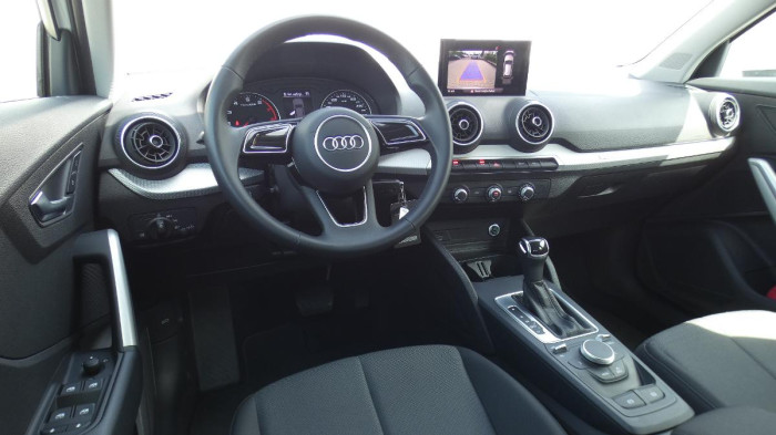 Audi Q2 1,5 TFSI S-line S-tronic na operativní leasing
