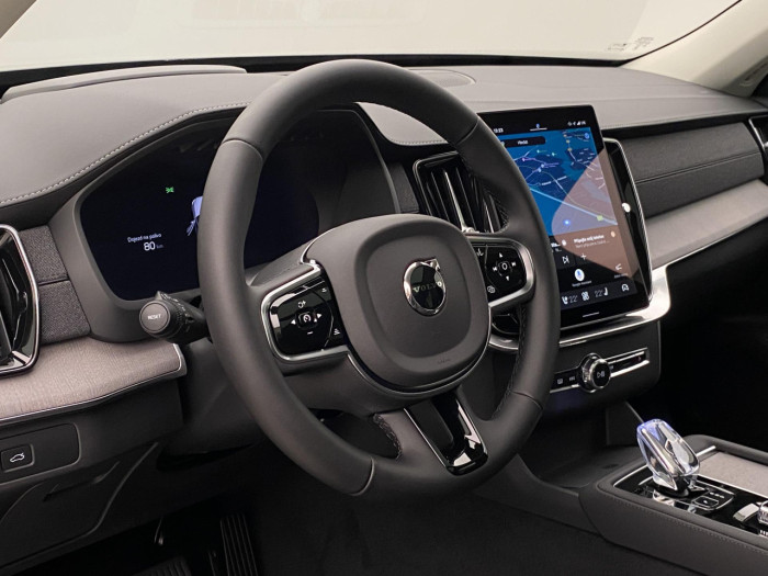 Volvo XC90 B5 AWD AUT DARK PLUS 7míst na operativní leasing
