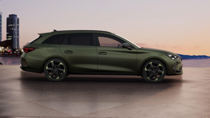 CUPRA Leon SP Tribe 1.5 eTSI 150k DSG na operativní leasing