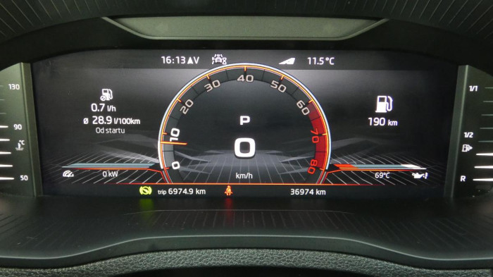 Škoda Karoq 1,5 TSI Sportline DSG na operativní leasing