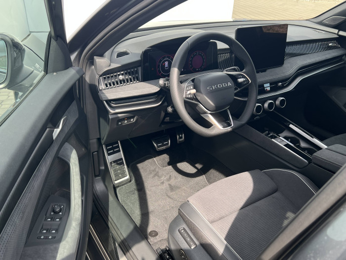 Škoda Superb Combi Sportline DSG 2,0TDI / 142kW na operativní leasing