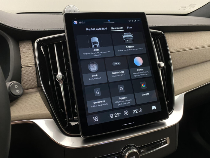 Volvo XC90 T8 AWD Plug-in BRIGHT ULTRA na operativní leasing
