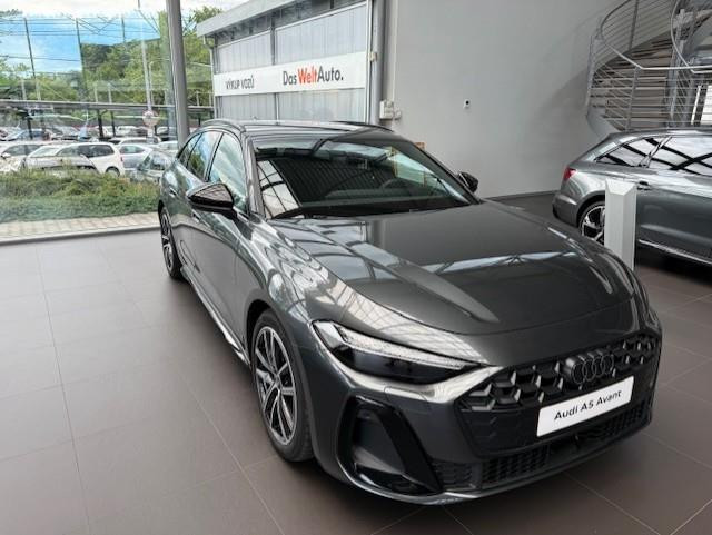 Audi A5 Avant TDI quattro Stronic na operativní leasing