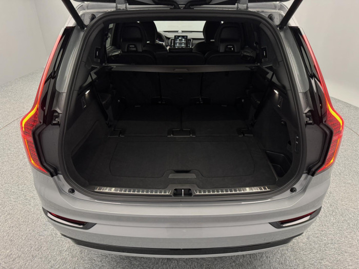 Volvo XC90 B5 AWD AUT BLACK EDITION ULTRA 2.0 Edition na operativní leasing