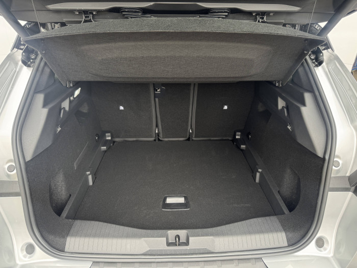 Opel Grandland GS Hybrid TURBO eDCT6 1.2 TURBO / 107kW na operativní leasing