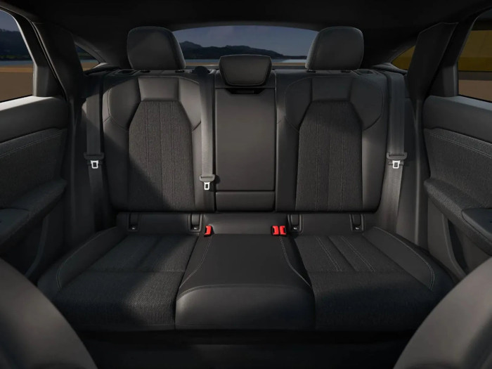 Audi Q6 S line Elektro 285 kW Elektřina 4x4 Automatická převodovka na operativní leasing