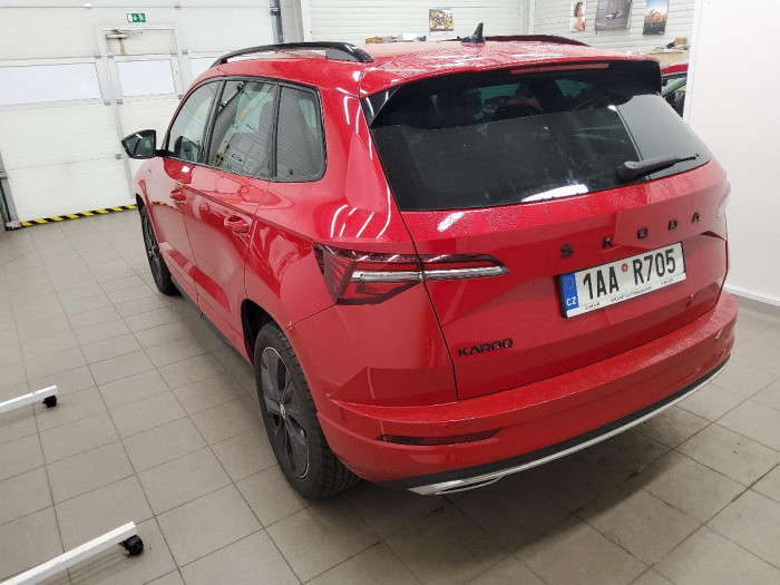 Škoda Karoq 1,5 TSI Sportline DSG na operativní leasing