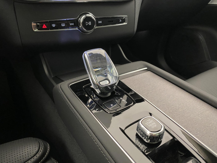 Volvo XC90 T8 AWD Plug-in BRIGHT ULTRA na operativní leasing