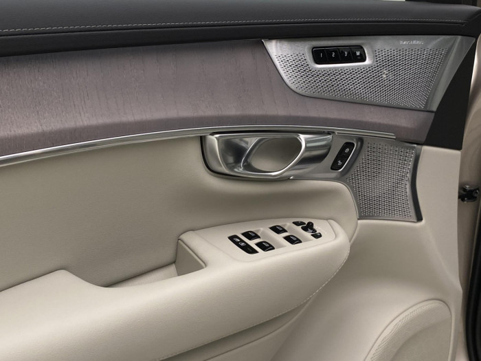 Volvo XC90 B5 AWD AUT BRIGHT PLUS 7míst na operativní leasing