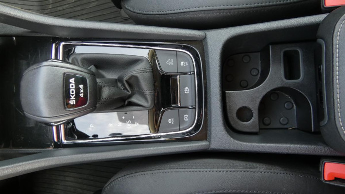 Škoda Kodiaq 2.0 TDI 147 kW L&K 4x4 DSG na operativní leasing