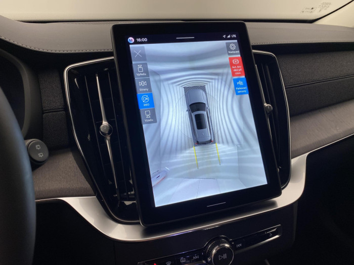 Volvo XC90 T8 AWD RECHARGE DARK PLUS 7m na operativní leasing