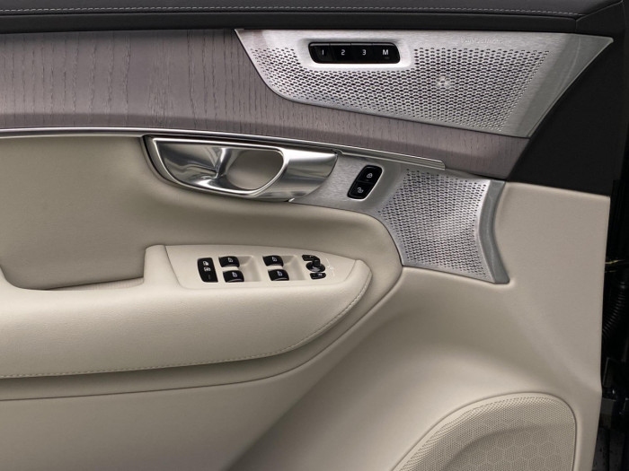 Volvo XC90 B5 AWD AUT BRIGHT PLUS 7míst na operativní leasing