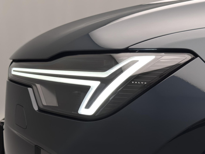 Volvo XC90 T8 AWD Plug-in BRIGHT PLUS 7m na operativní leasing