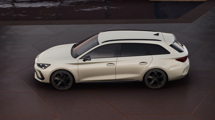 Cupra Leon SP 2.0 TSI 204k DSG 4WD na operativní leasing
