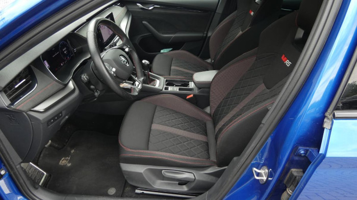 Škoda Octavia 2.0 TSI 180kW DSG RS na operativní leasing