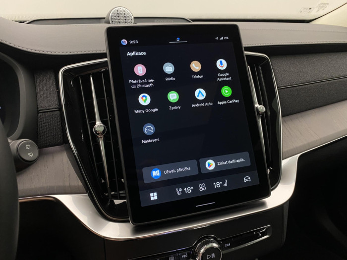Volvo XC90 T8 AWD Plug-in DARK ULTRA na operativní leasing