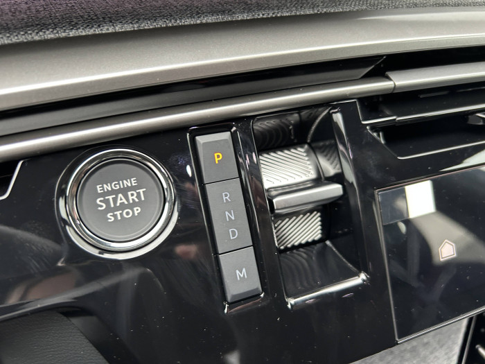 Peugeot 3008 GT e-DCS6 Hybrid / 107kW na operativní leasing