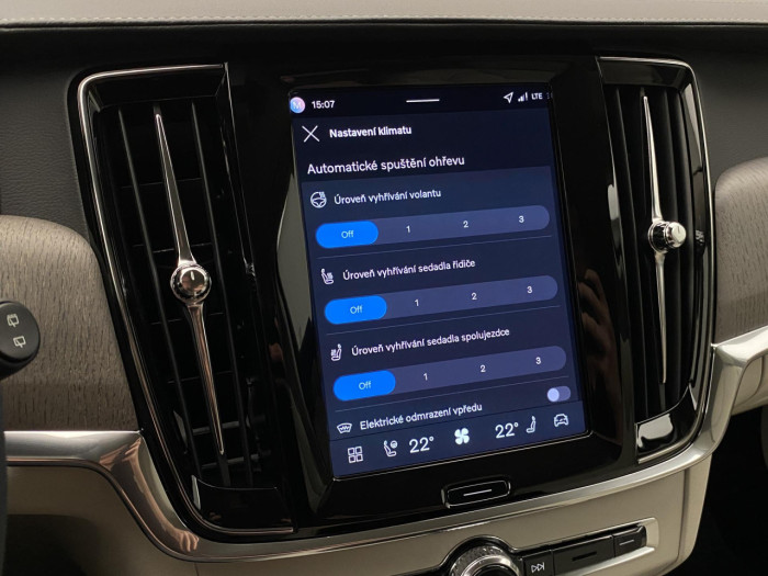 Volvo V90 T6 AWD Plug-in BRIGHT PLUS na operativní leasing