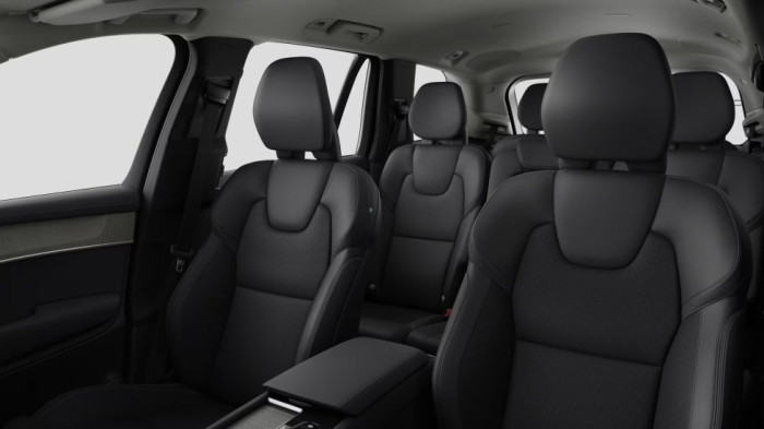 Volvo XC90 PLUS BRIGHT, B5 AWD, 184+10 kW / 250+14 HP na operativní leasing