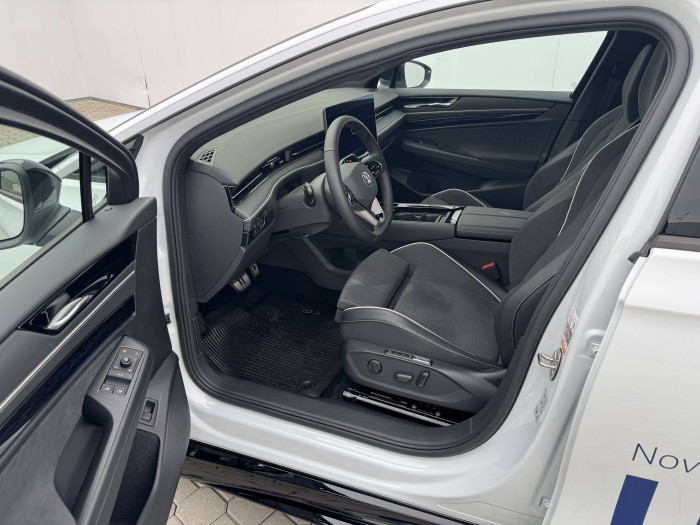 Volkswagen ID.7 Tourer Pro S People / 210kW na operativní leasing